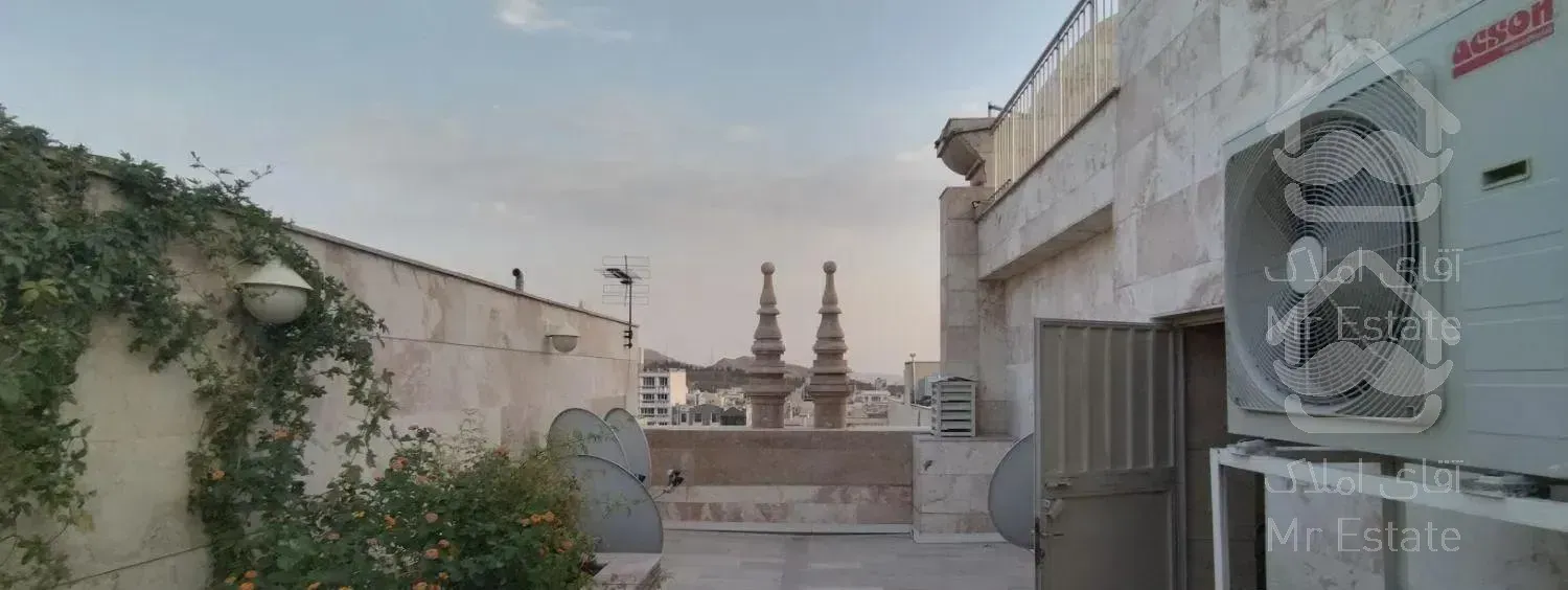 127متر خیابان 154 غربی 2 پارکینگ نوساز