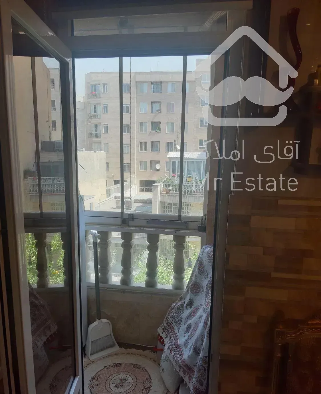 اشرفی ۱۲۵متر۳خواب تخلیه سالن پرده خور