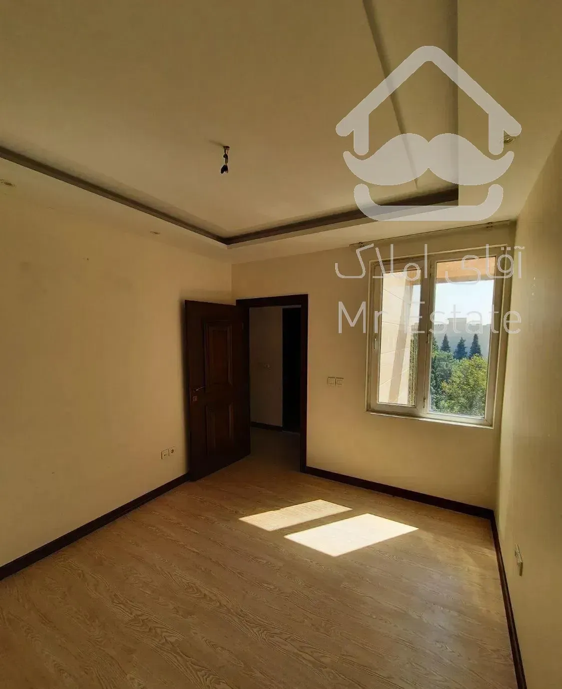 ۹۰متر ۲خوابه سالن پرده خور