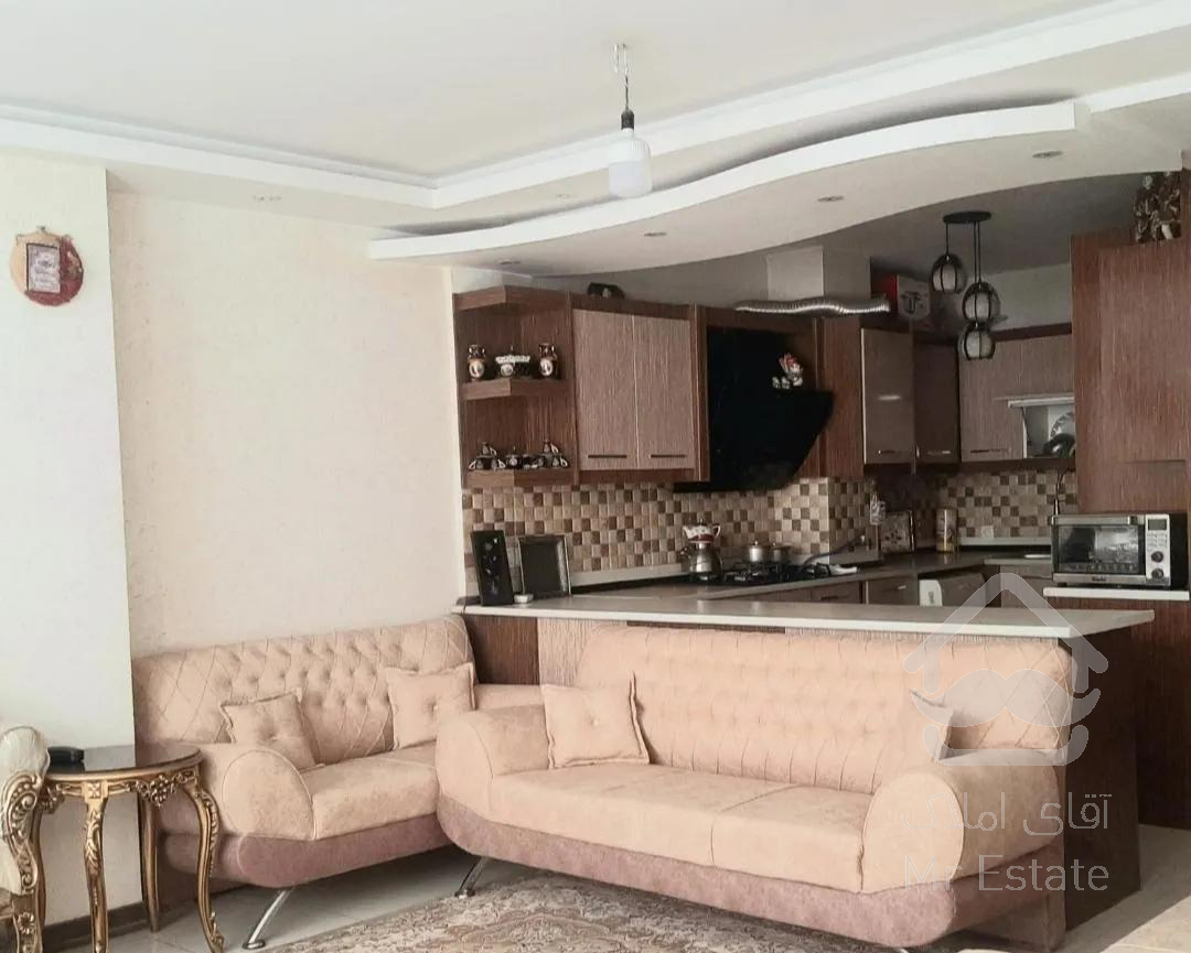 آپارتمان 86متری تمیز با حیاط اختصاصی