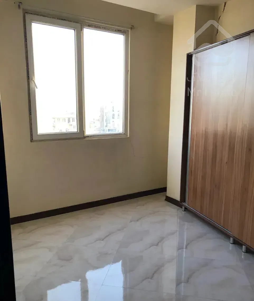 81 متر فول.شریعتی روبرو میثاق