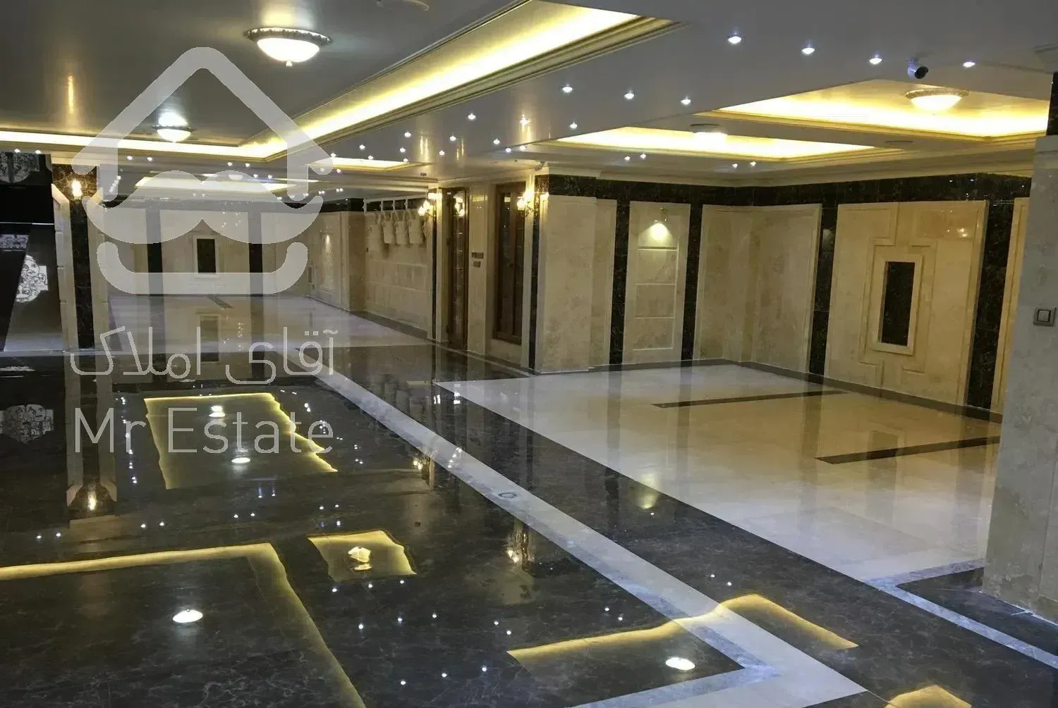 زمین 300 متری / کاخ اپارتمان سلطنتی