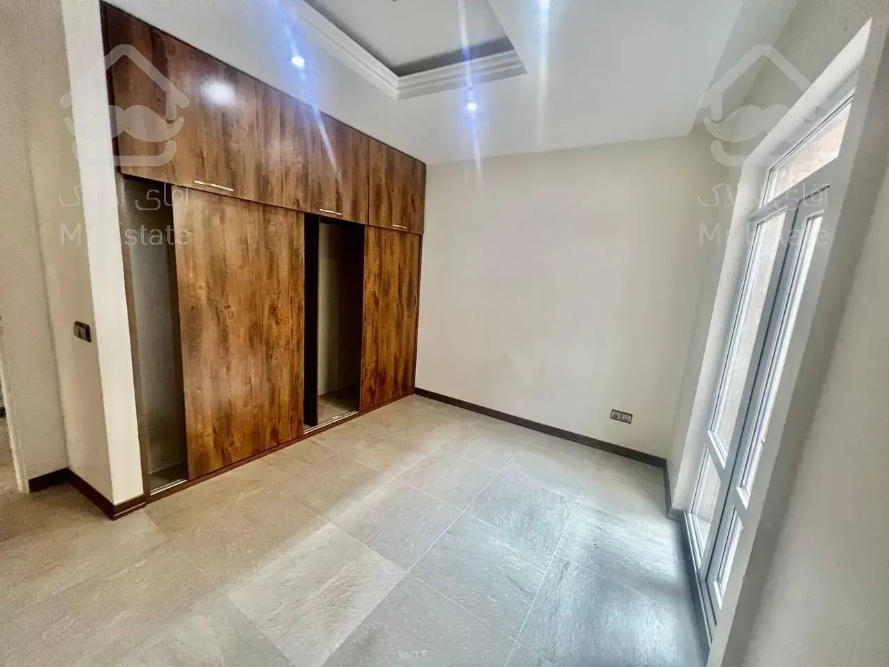 ۱۲۵ متر سالن پرده خور