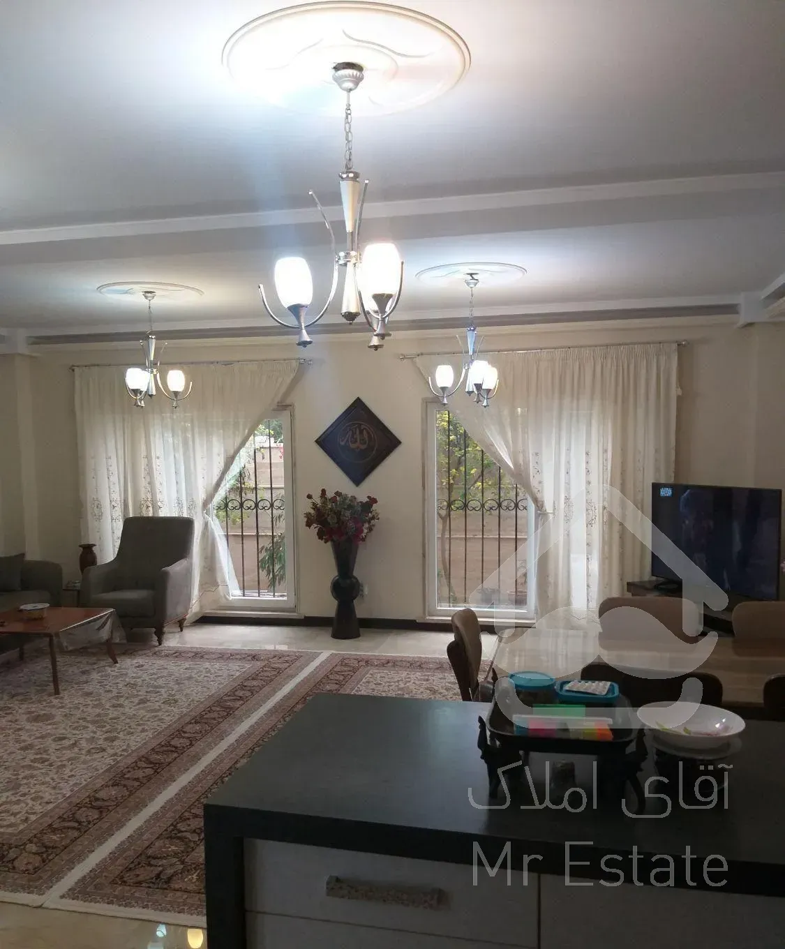 فروش ویلایی لوکس در اف ۲