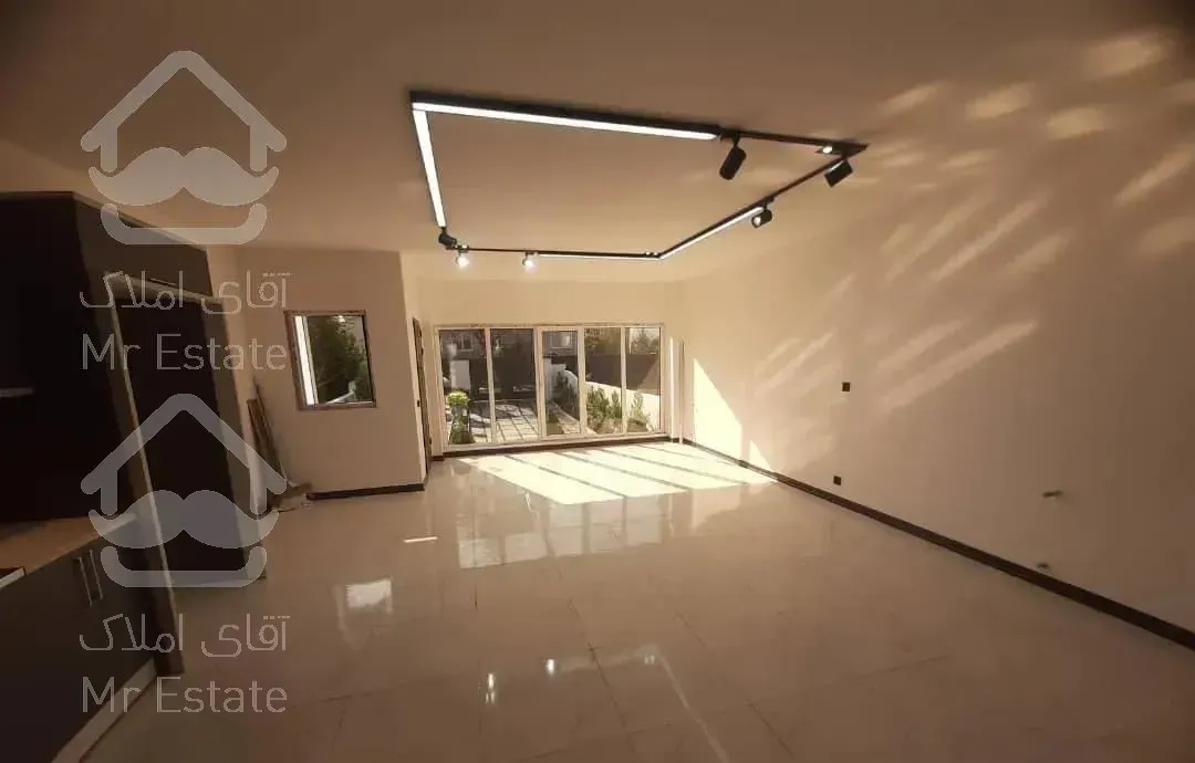 ویلایی همکف۲۵۰ متر*کلید نخورده