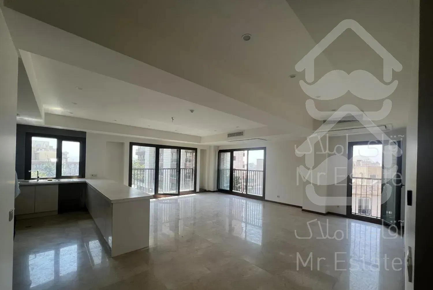 آپارتمان  دلباز