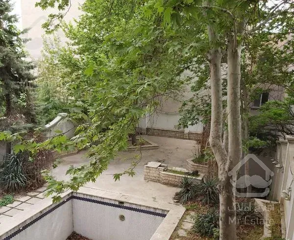 نیاوران ویلا ۷۰۰ متر مناسب انواع مشاغل و سکونت