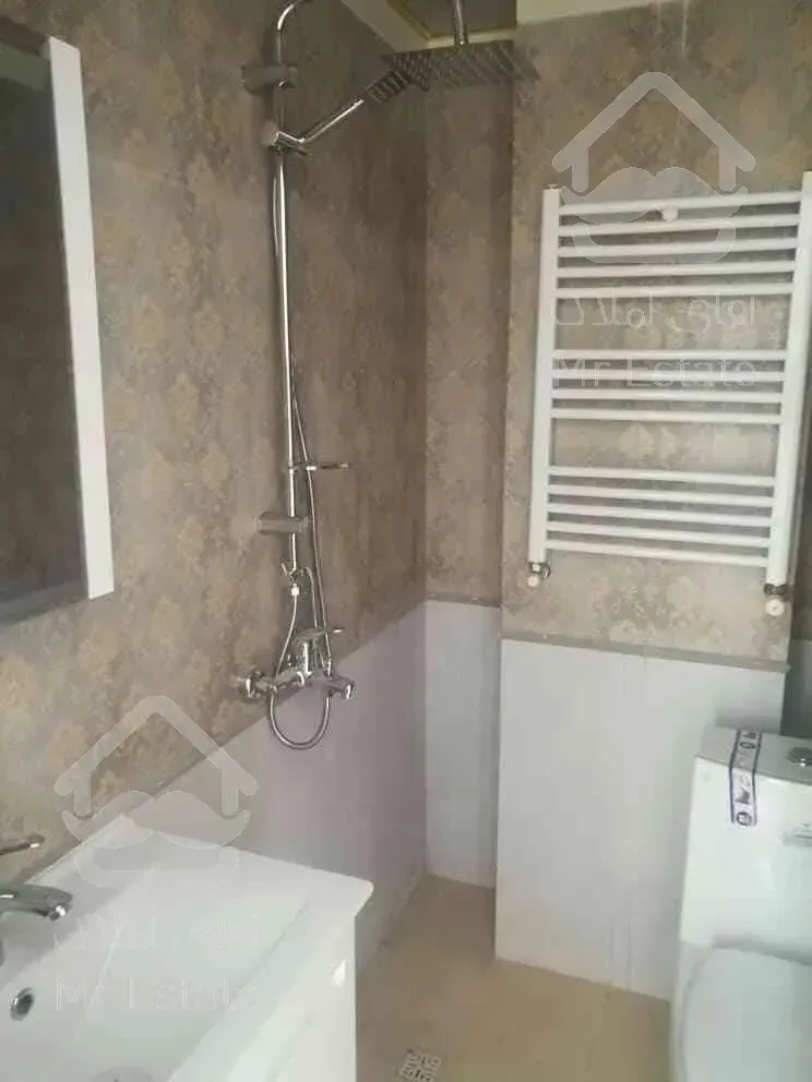 فروش ۱۲۵ متر آپارتمان موقعیت اداری نوساز فردوس شرق