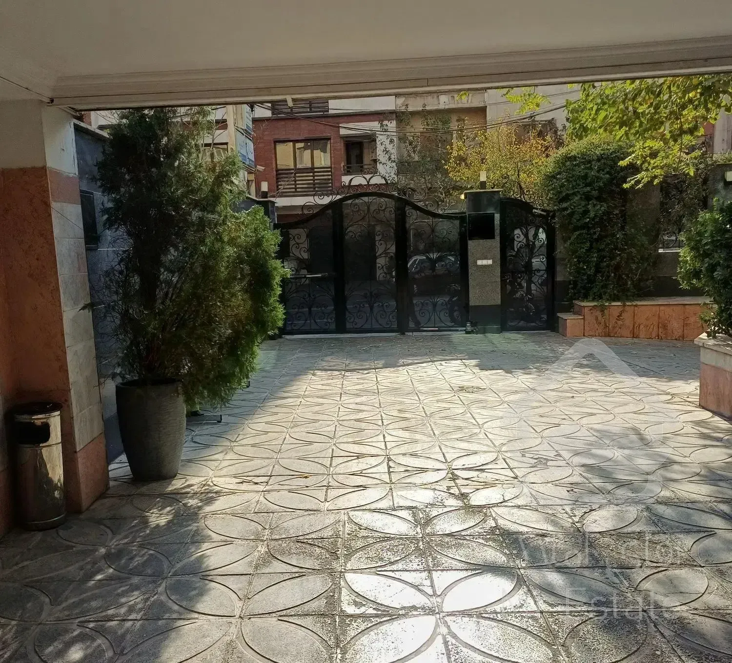 اجاره اپارتمان ۶۲متری مطهری ،غفاری(املاک سفیر)