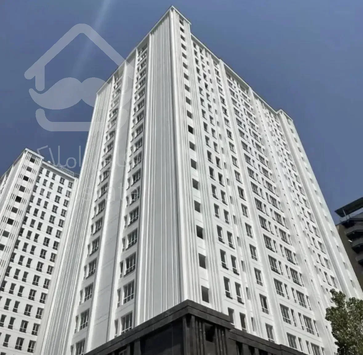 آپارتمان ۱۰۷متر برج همت یاس تاپ لوکیشن دریاچه