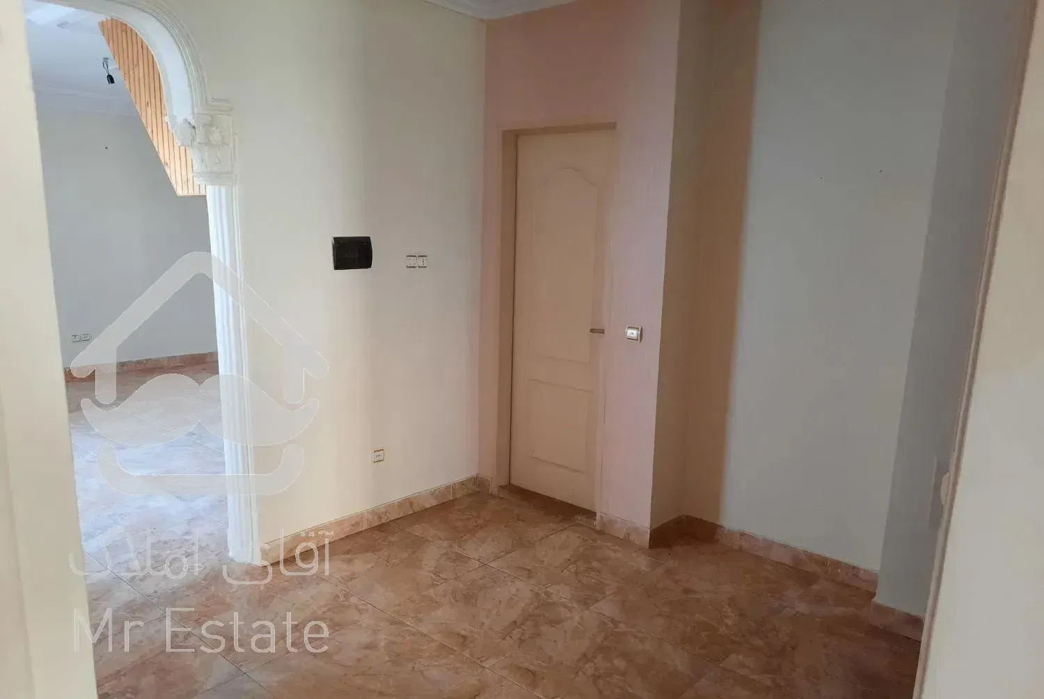 180متری خوش نقشه  رهن کامل قابل تبدیل