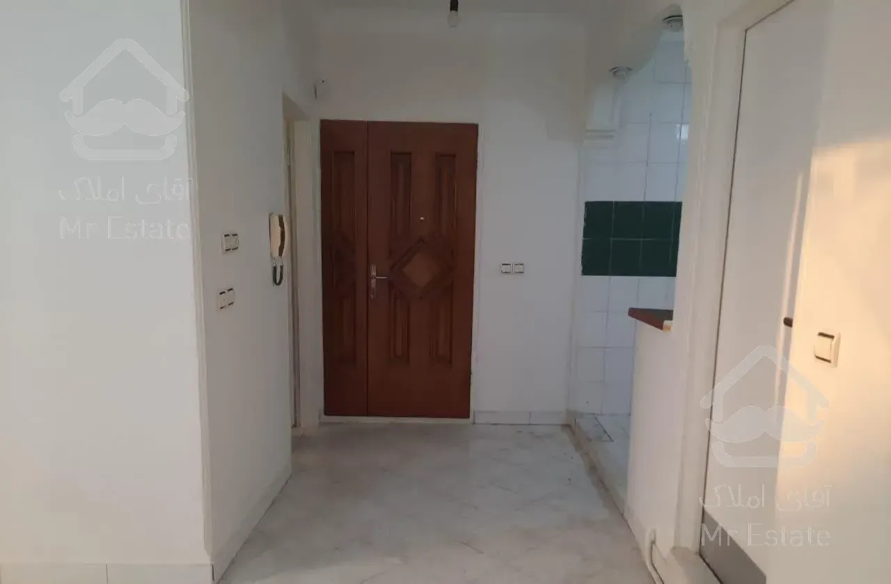 ۴۷متری ،تک خوابه ، تعداد ساکنین ۶خانواده