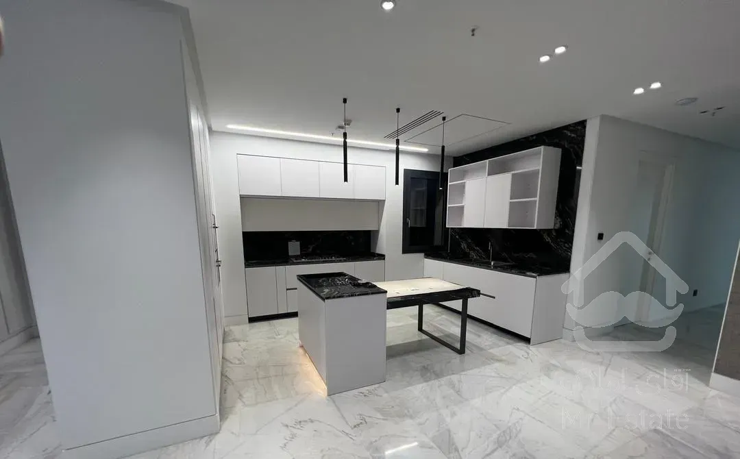 نیاوران جمشیدیه ۲۵۰ متر ۳ خواب مستر فول هتلینگ