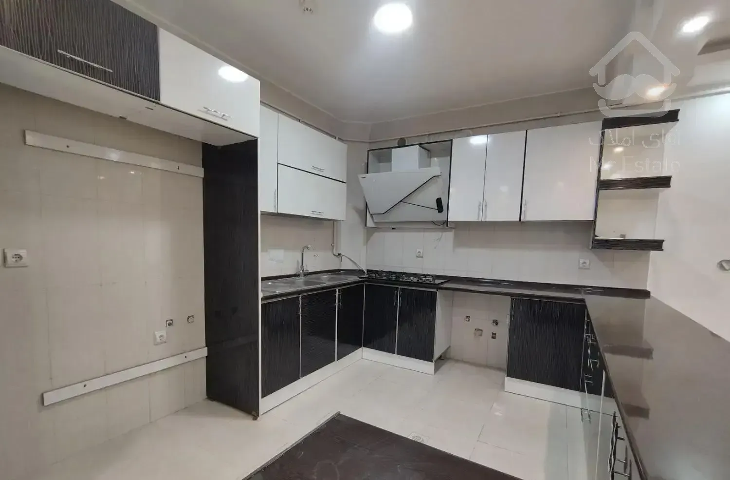 اپارتمان105متری/ امیرابادفاز1/غرق نور