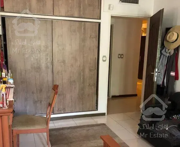 آپارتمان ۲۰۰ متری