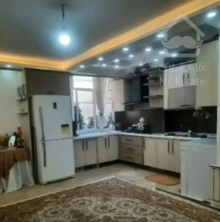 ۶۰ متری ۲ خواب بسیار شیک میدان ۵۰