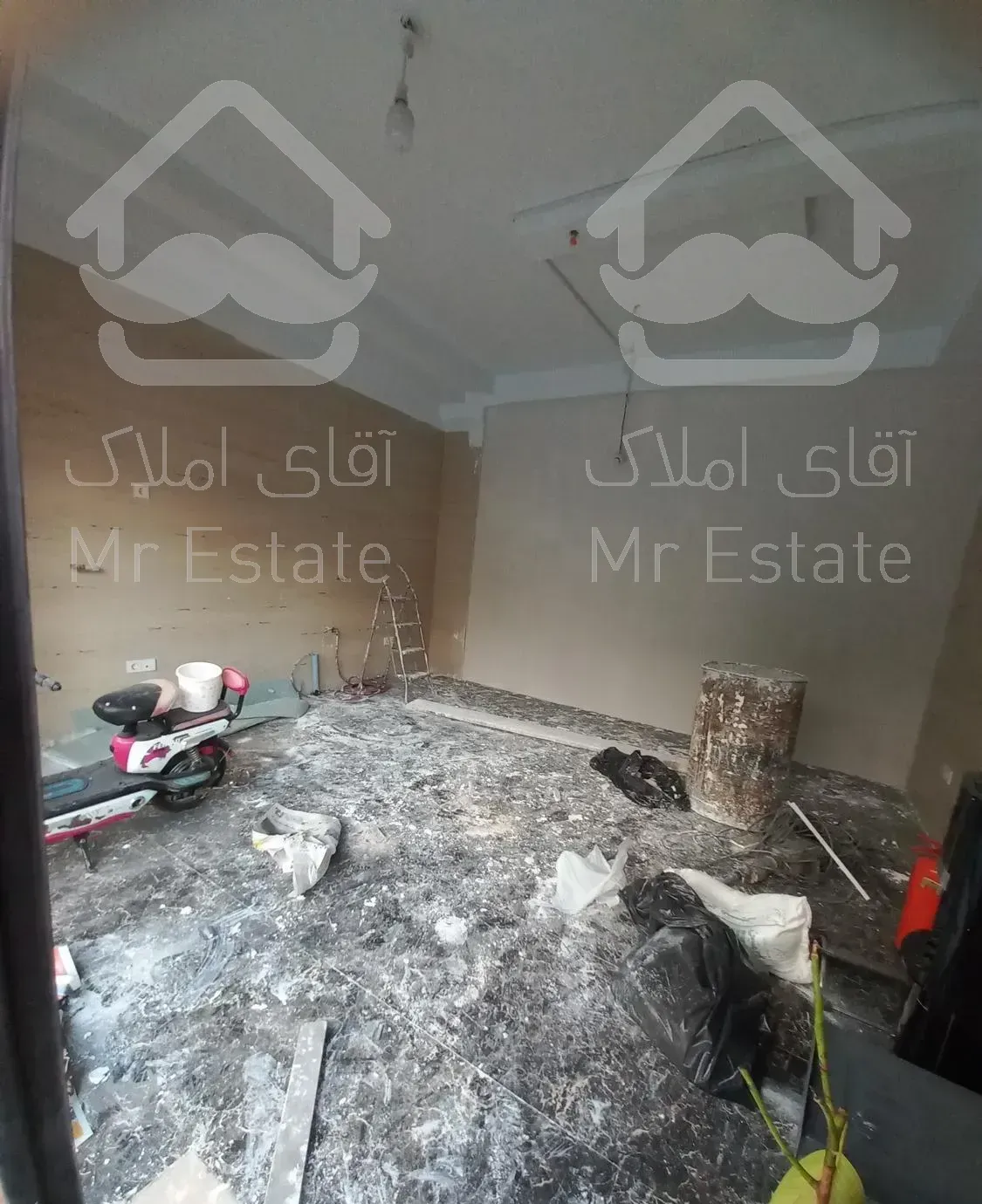 مغازه ۲۵متری در پونک/سیمون بولیوار/قابل معاوضه