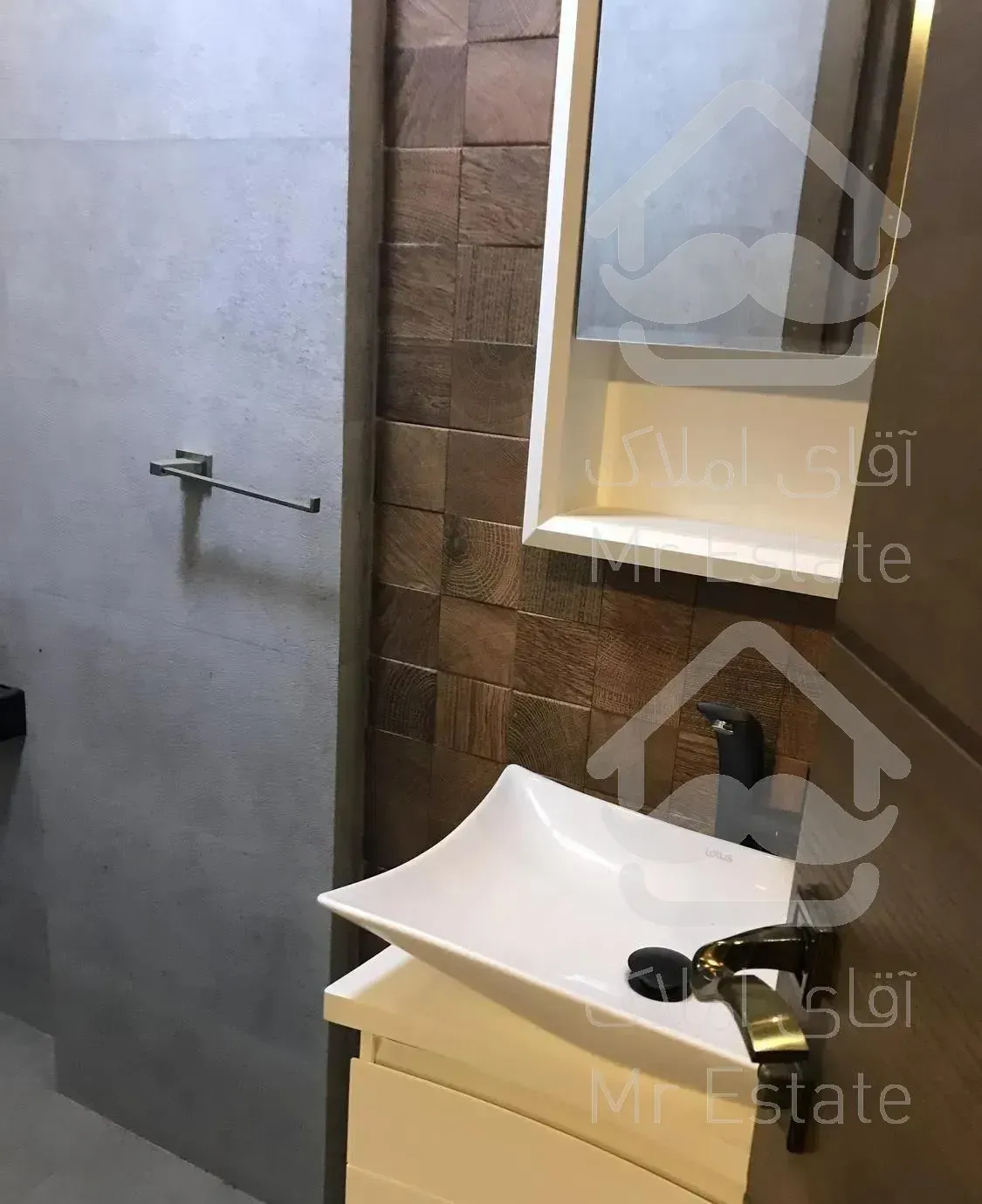 آپارتمان 260متر/ ویو سرسبز/درکه/2پارکینگ