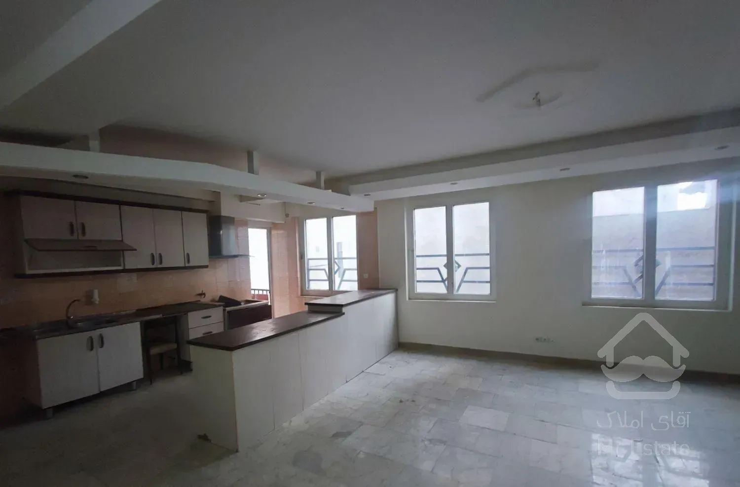 ۱۱۸ متر ۳ خوابه فول امکانات تک واحدی