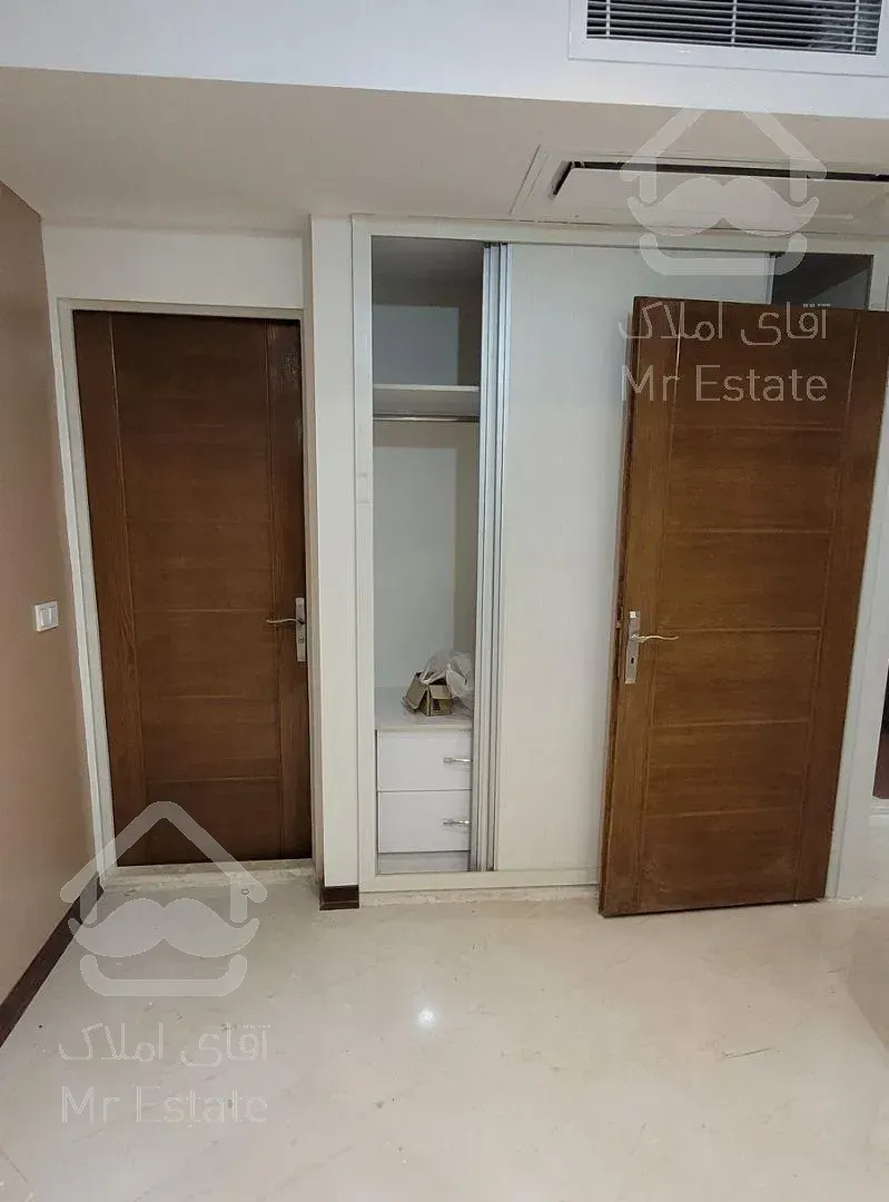 ۱۶۵ متر سه خواب بالکن دار