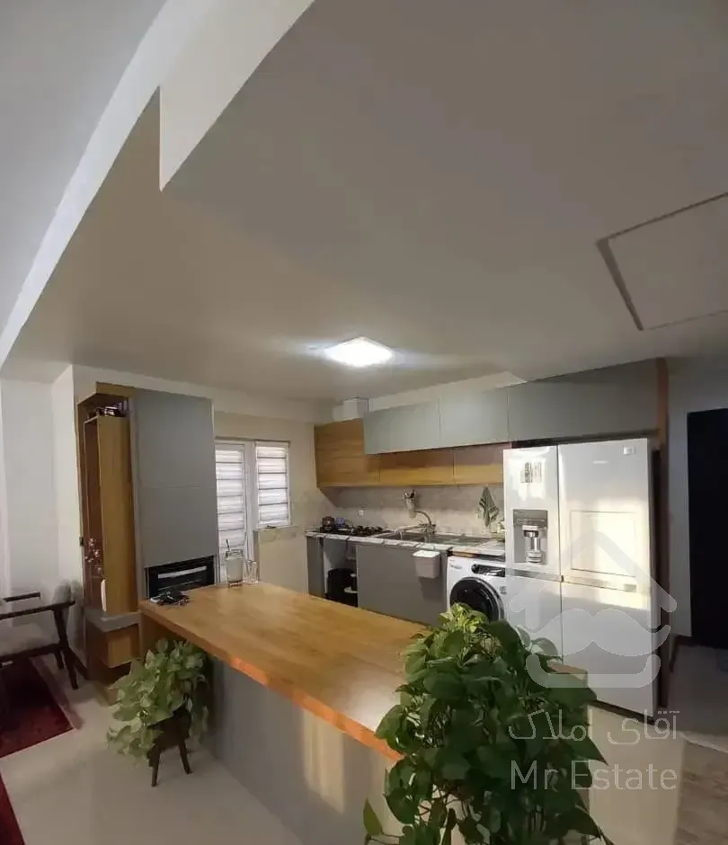 ۱۰۶ متری ، شیک ، چیتگر