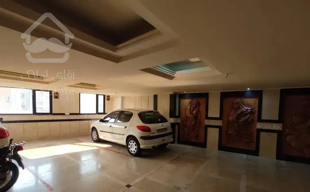 آپارتمان ۱۲۵ متر۳ خواب.پونک.عدل.تخلیه.