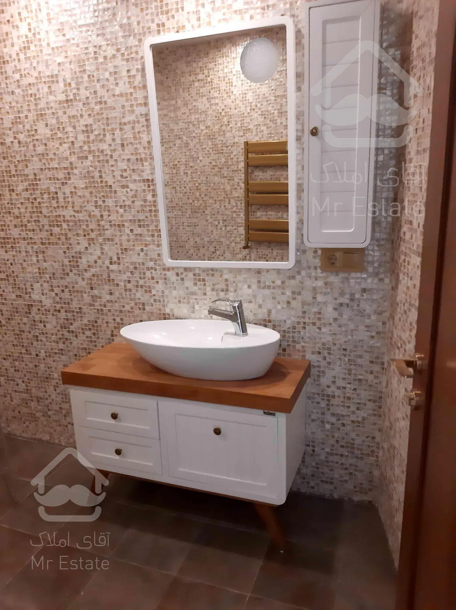 خرید آپارتمان ۱۷۵  متری سنبل