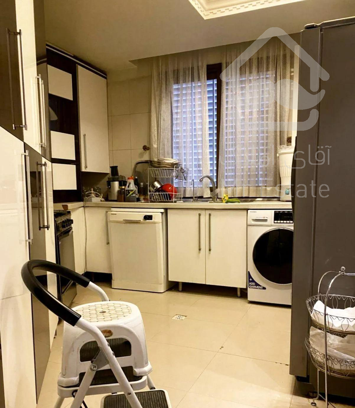 آپارتمان / 93متر / شادمهر