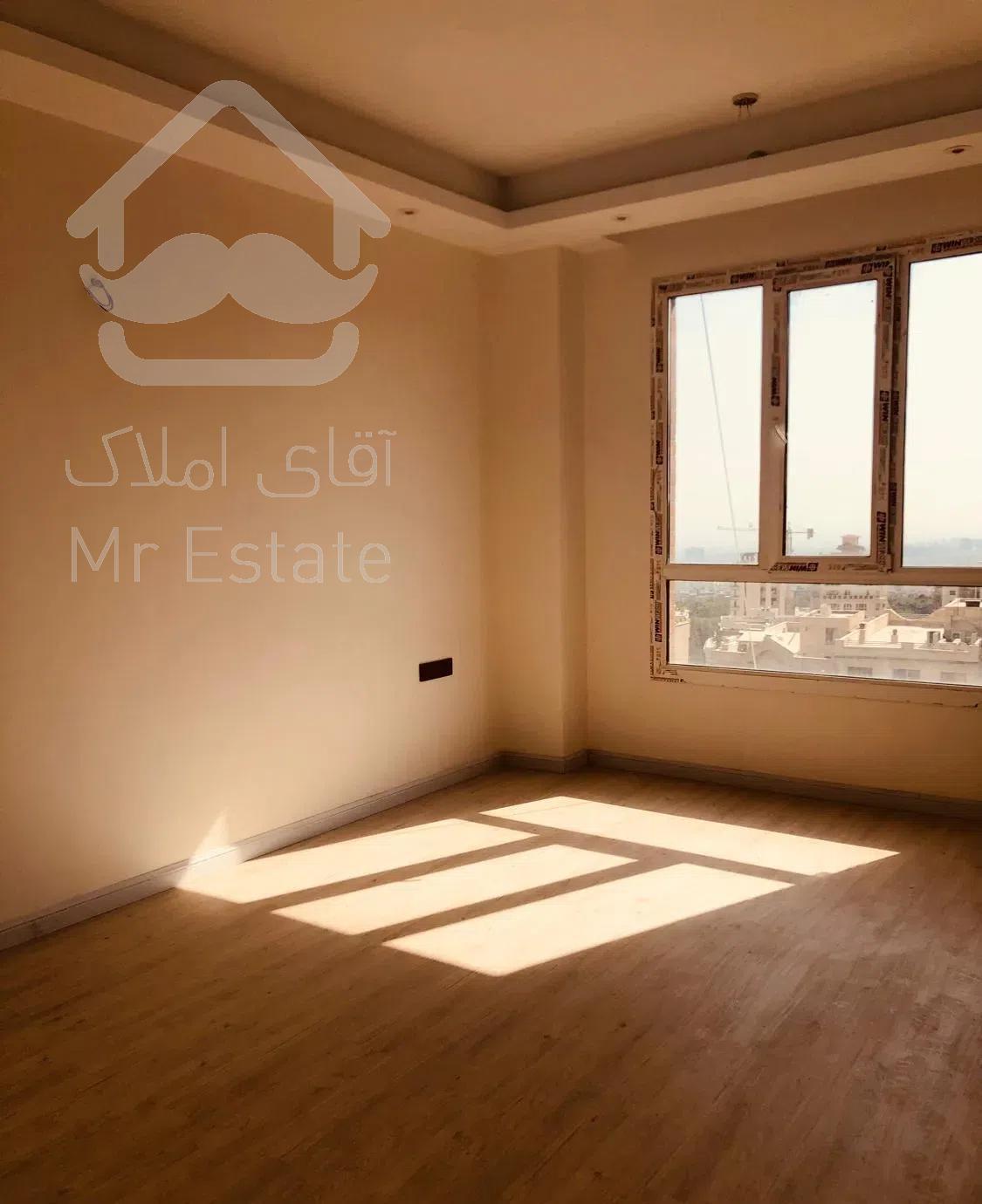 ۱۳۰ متر نیاوران نوساز  / تاپ لوکیشن