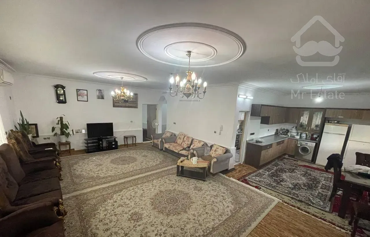 ویلاباغ همکف نماسنگ ۱۲۰۰ متری سنددار