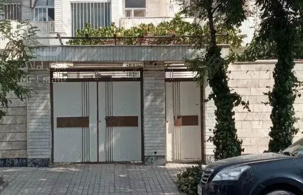 ویلایی ۲۵۰متری/ویو وکیل اباد/۷ سقف تعلق میگیرد