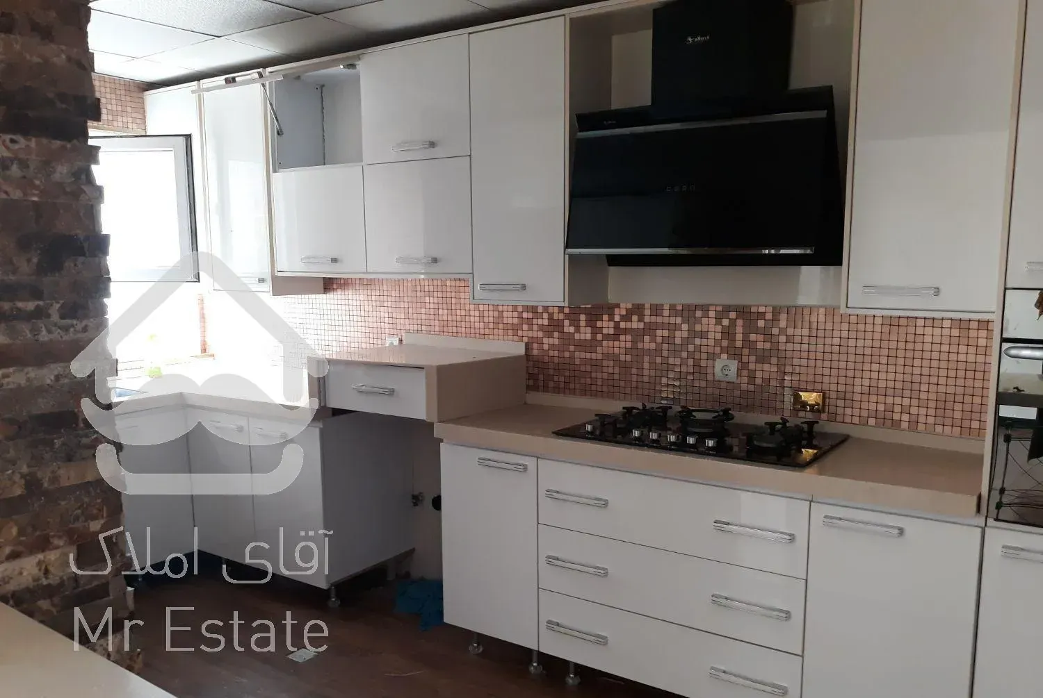 آپارتمان ۱۴۲متر ۳خوابه علوم پزشکی تهران