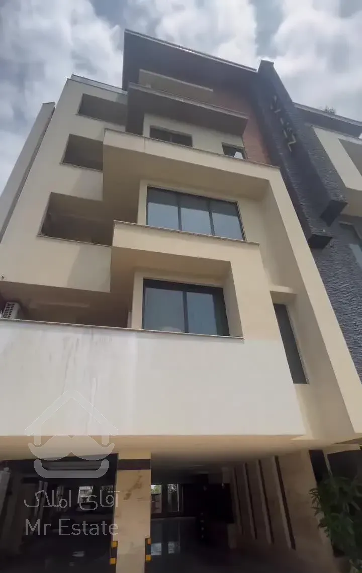 اجاره آپارتمان ۱۳۰ متری / فول مشاعات آبی