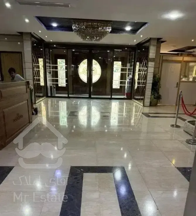 ۱۳۰ متری  ۳ خواب در برج دریاچه