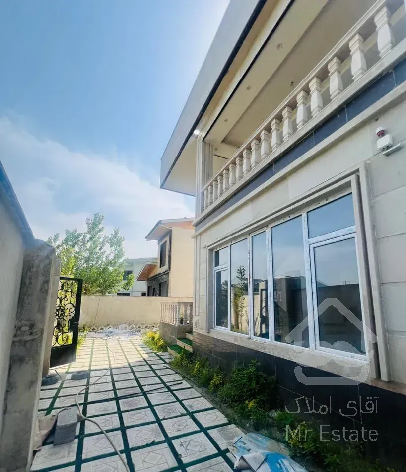 فروش ویلای دوبلکس نوساز 270متری نزدیک شهر