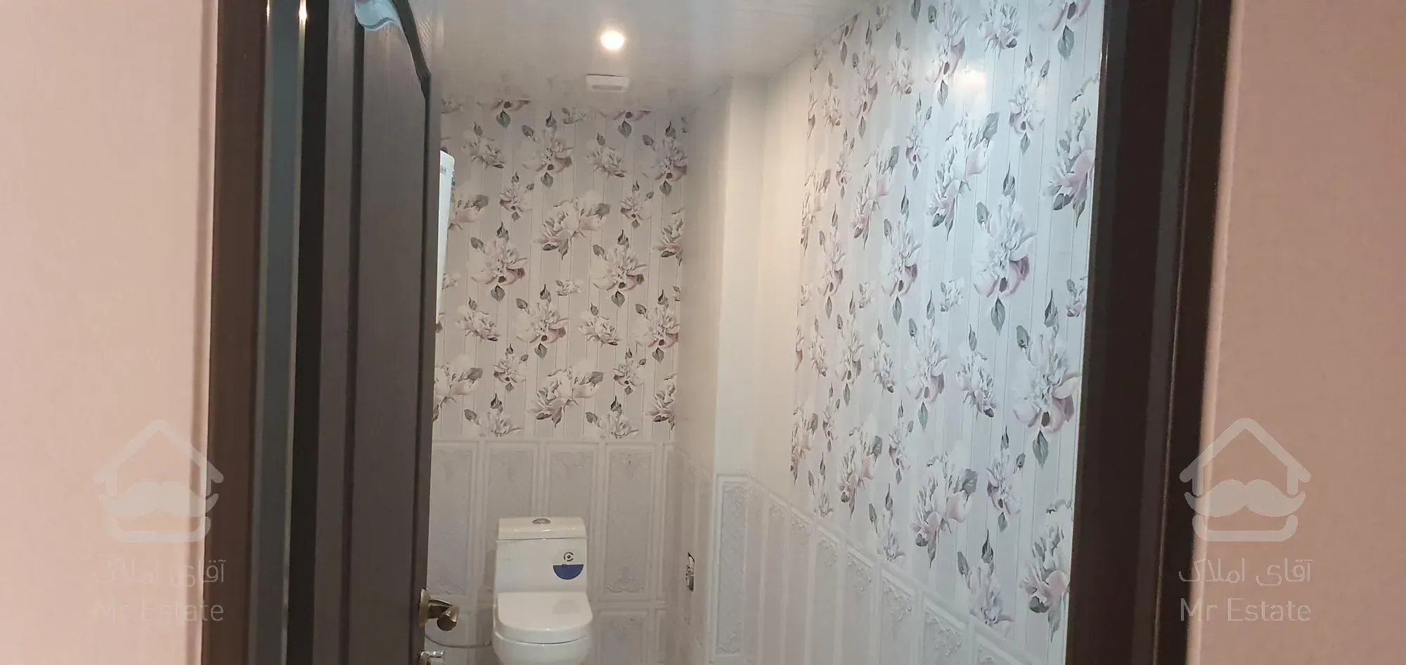 ۸۲متر واحد در خیابان گاندی مجتمع ۲۰ واحدی