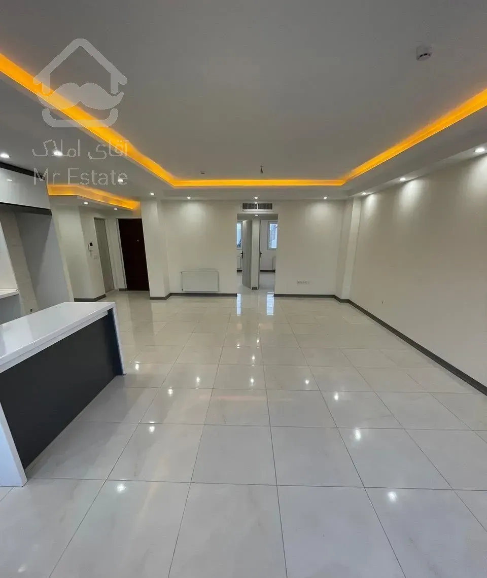 ۱۱۷ متر / ۳ خواب / تکواحدی / اعیانی نشین