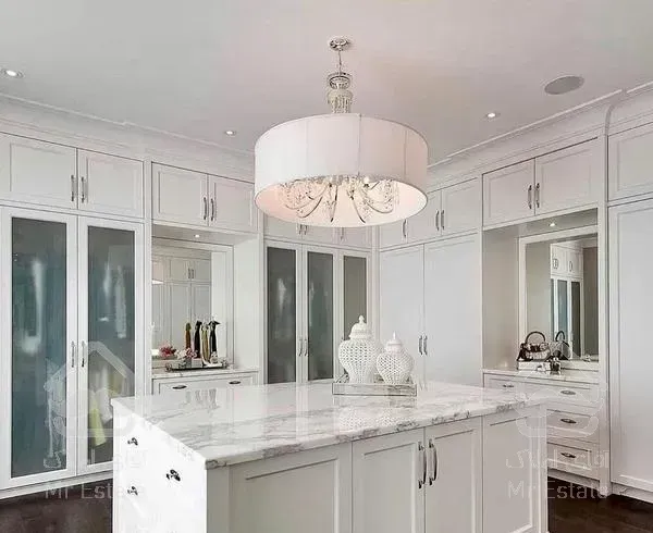 ۵۰۰۰ متر زمین ۸۰۰۰ متر بنای ویلا