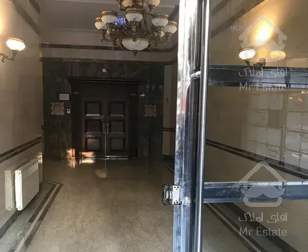 اندرزگو ۱۳۶متر آپارتمان با موقعیت‌اداری