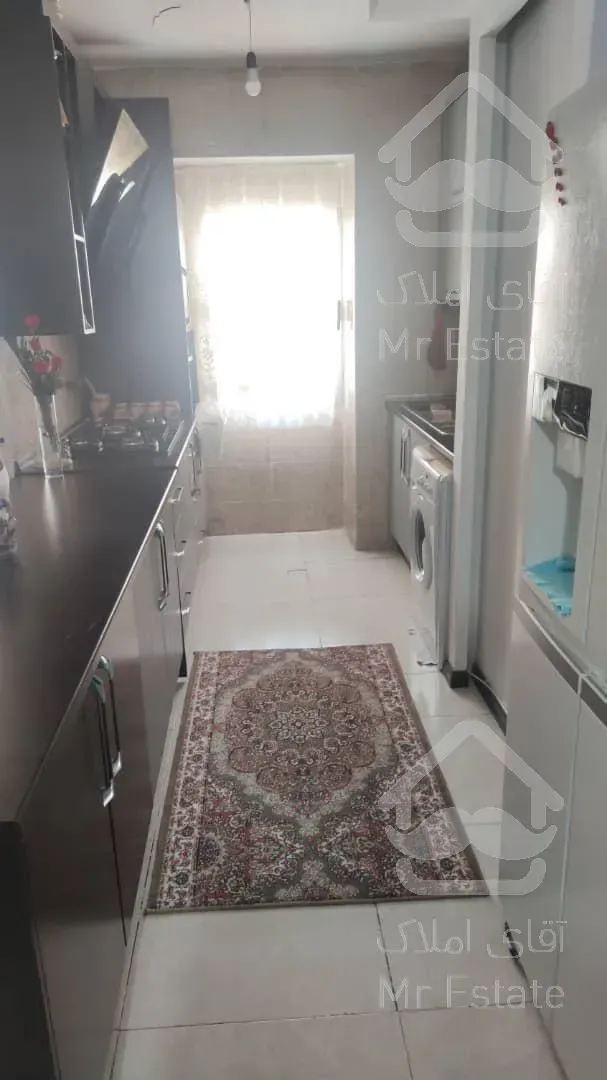 ۸۶ متری / برج ارکیده / دو خواب / دریاچه چیتگر