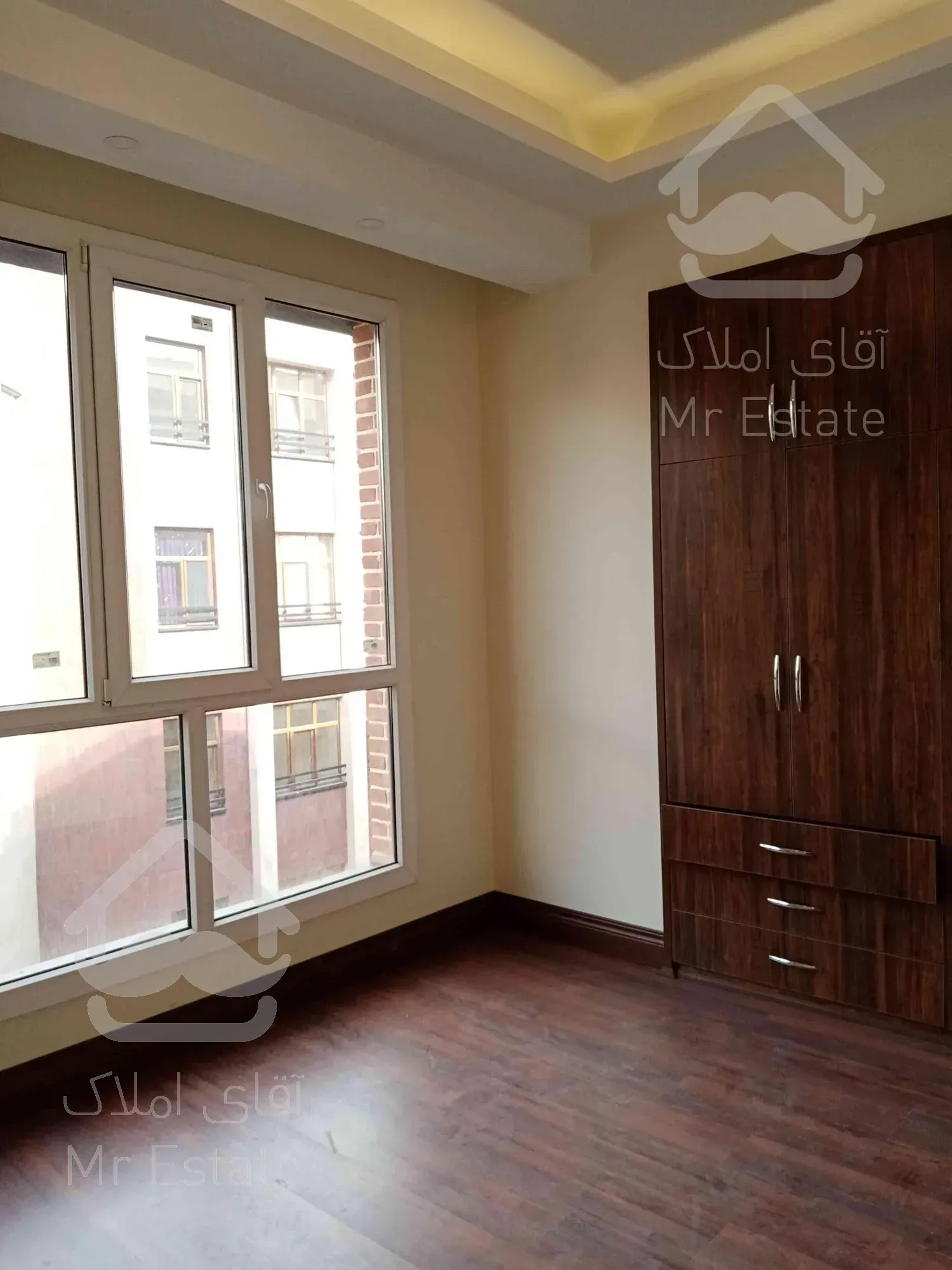 165 متر نیاوران کلید نخورده نور شمال و جنوب