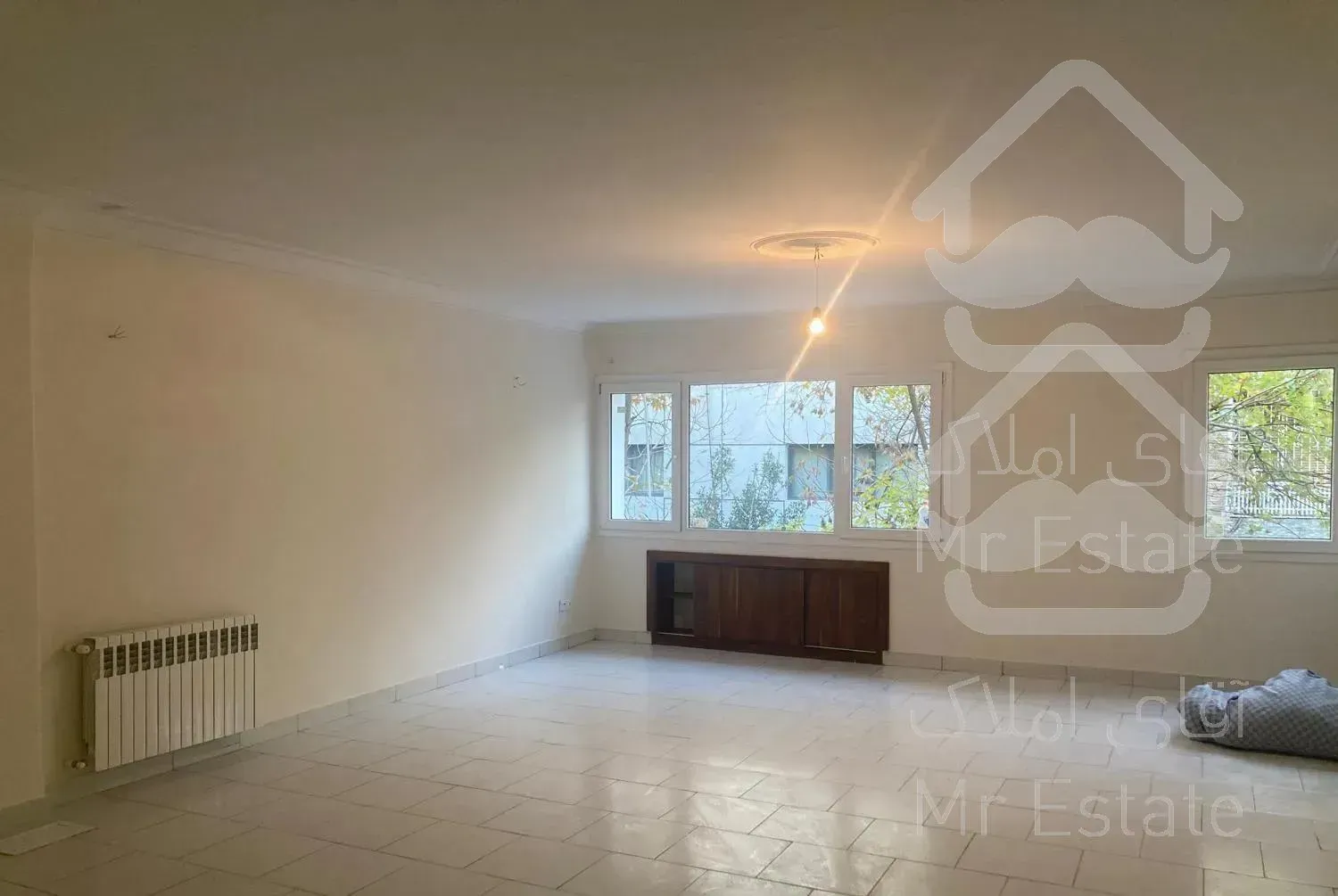 آپارتمان 115متر 2 خواب گاندی