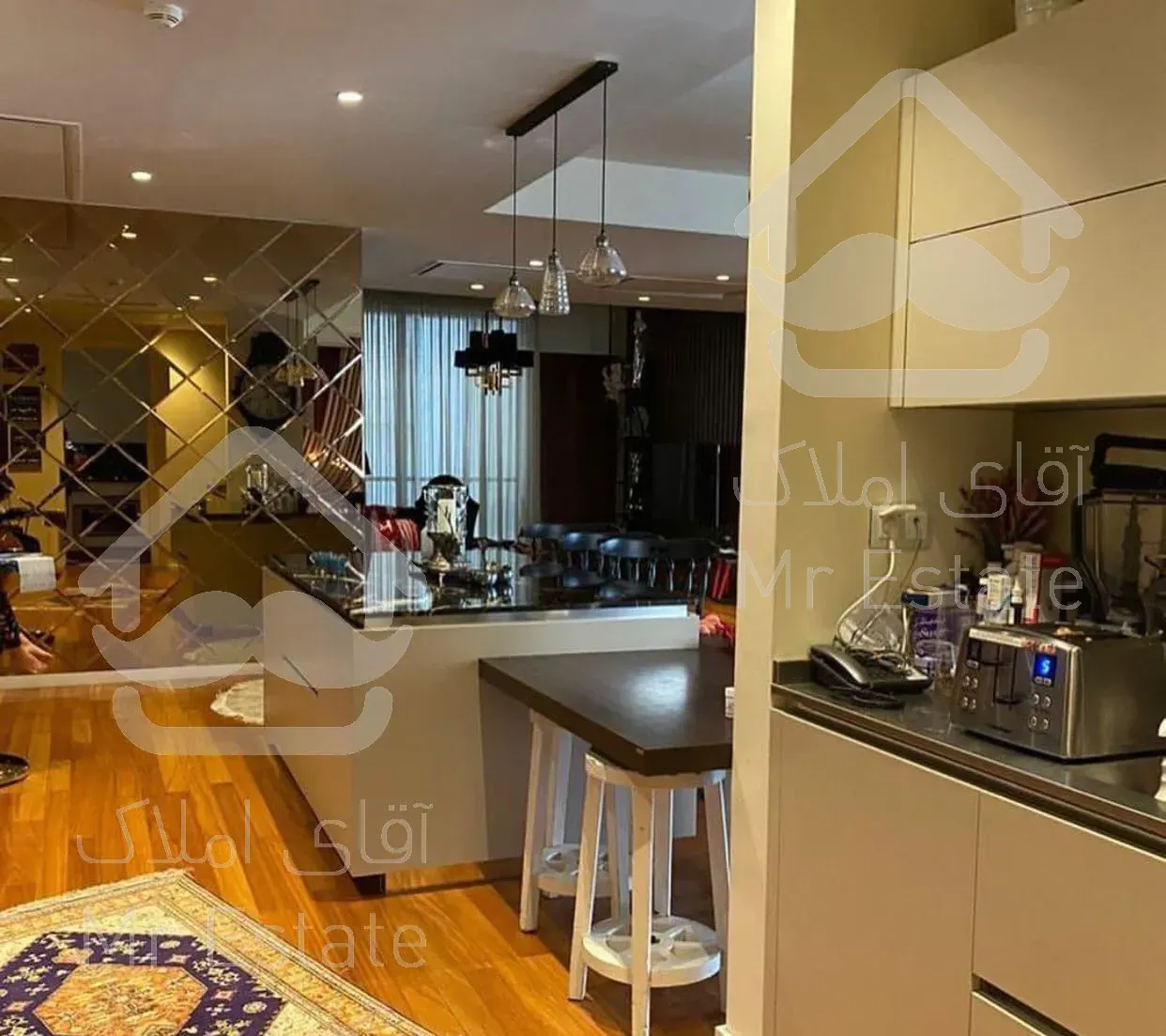 خرید آپارتمان 215 متری فرمانیه