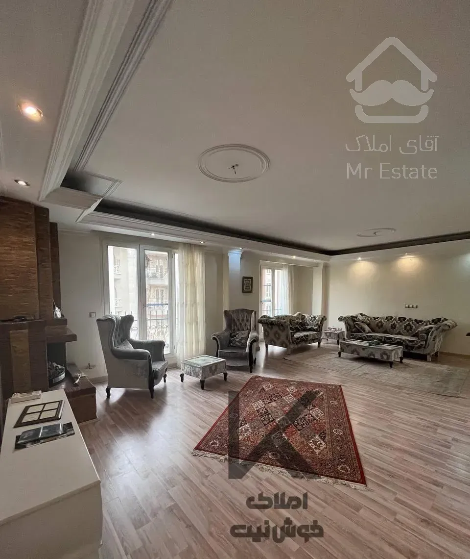 ۱۳۰مـتر ۳خـواب شـرق یـوسف آبـاد فـول امکـانات