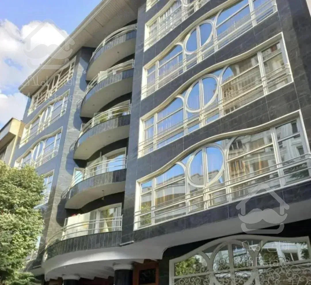 ۱۱۰متر/دو خواب/طبقه چهارم/حکمت