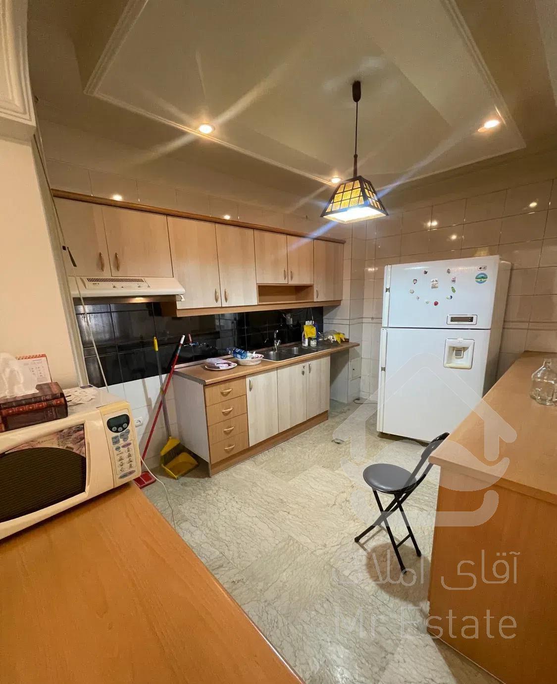 90 متر  خیابان زوج