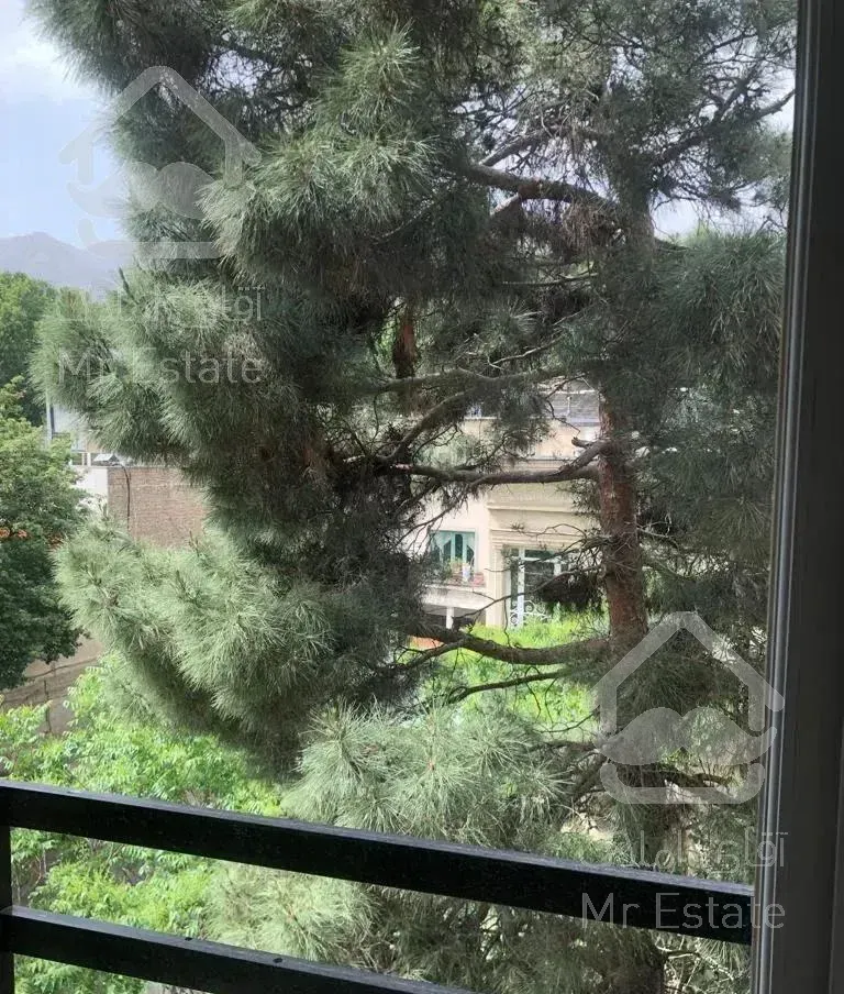 باغ فردوس - ۲۱۵ متر