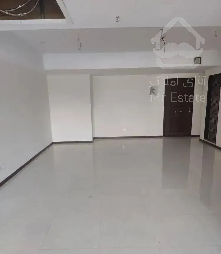 فروش اپارتمان۱۰۵متری/۲خواب/خوش‌نقشه/دریاچه