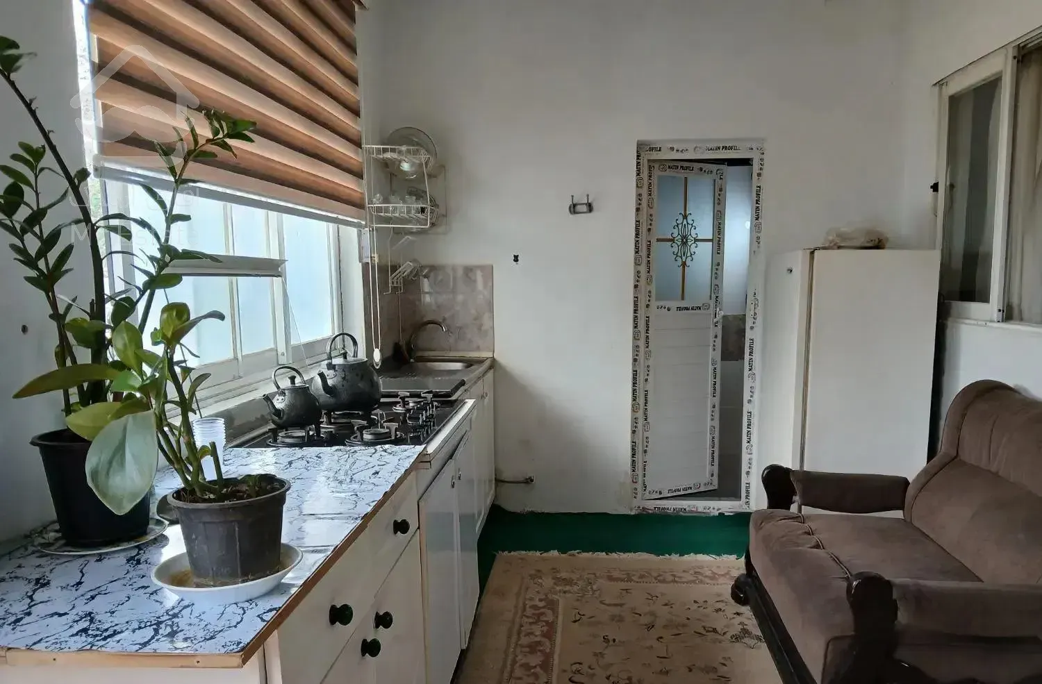 اجاره یکوابه نیمه دربست