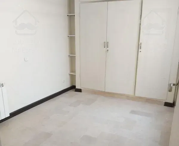 آپارتمان 102متری صادقیه